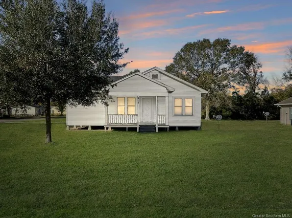 201 N 6th St, Kinder, LA 70648