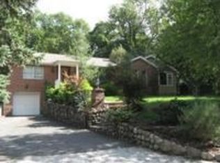 2 Hilltop Cir, Whippany, NJ 07981