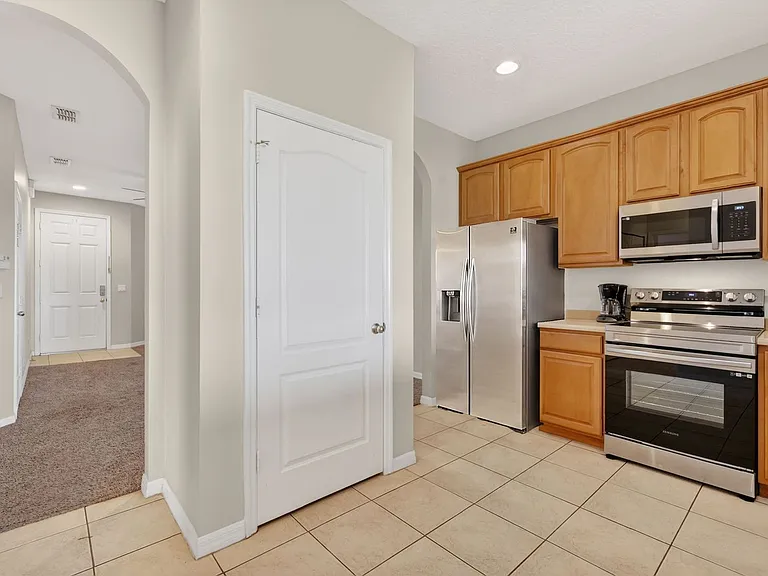 34430 Tuscany Ave — Photo 8
