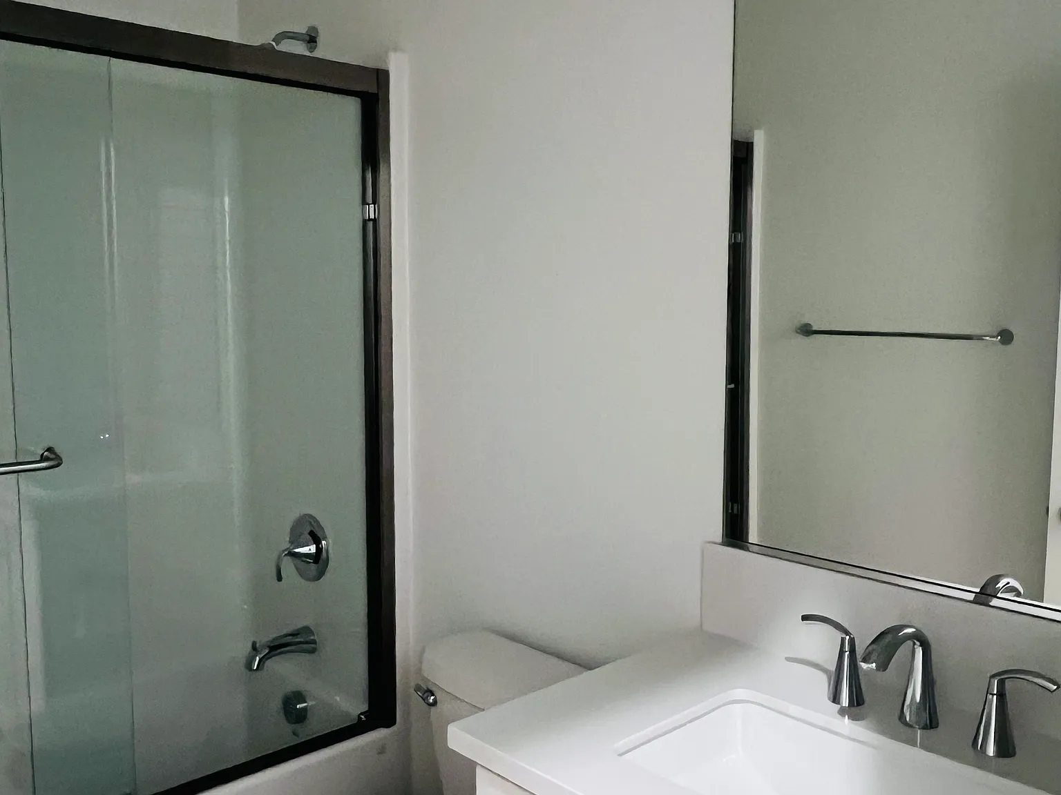 1221 Jurupa Dr — Photo 3