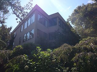 2211 NE 54th St APT 1A, Seattle, WA 98105