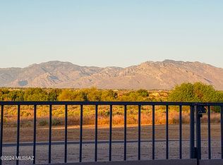 8566 N Sayante Way, Tucson, AZ 85743