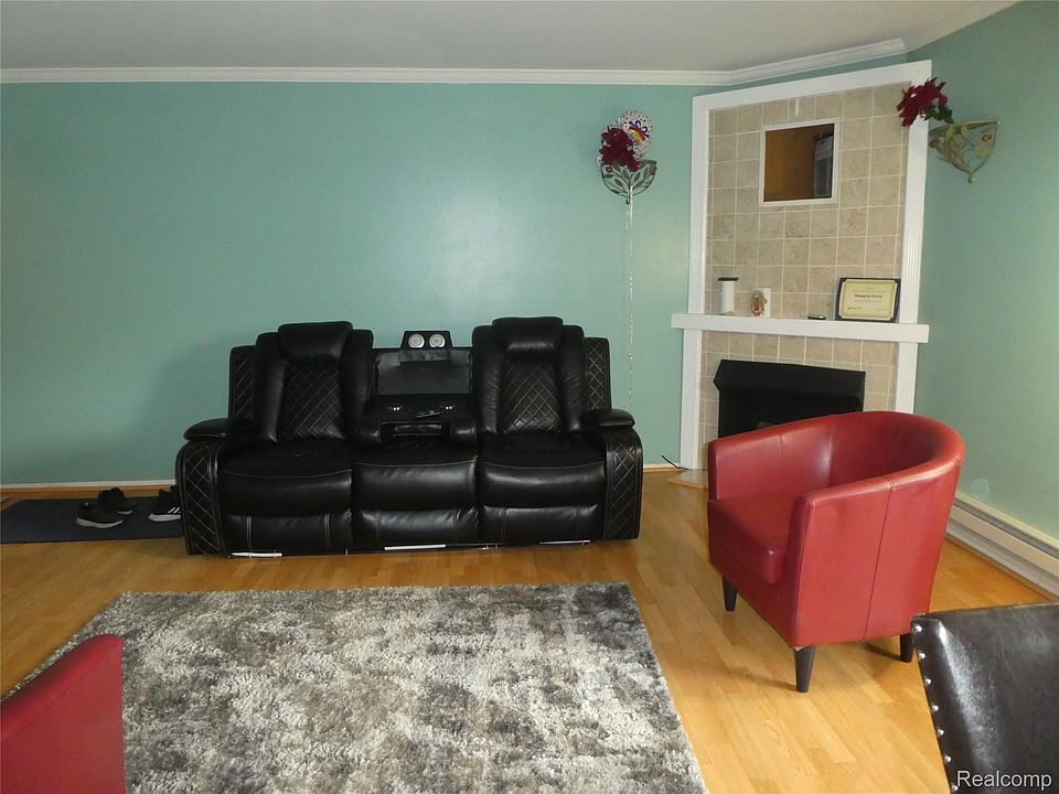 7482 Woodview St Apt 4, photo 5