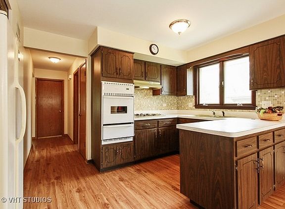 3rd image of 509 E Center St