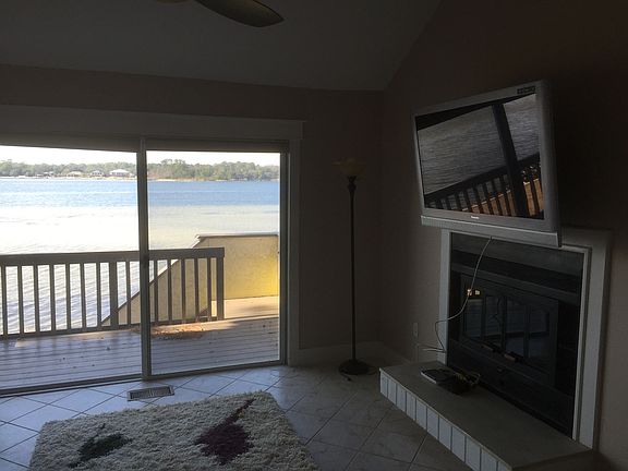 3rd image of 32 Marina Cove Dr