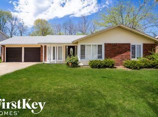 12623 Countrybrook Dr, Saint Louis, MO 63138
