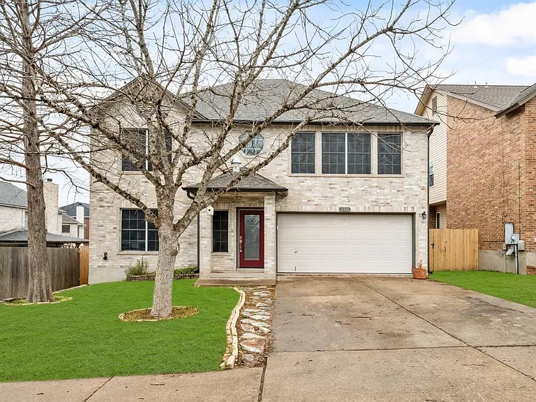 2411 Lavendale Ct — Photo 3