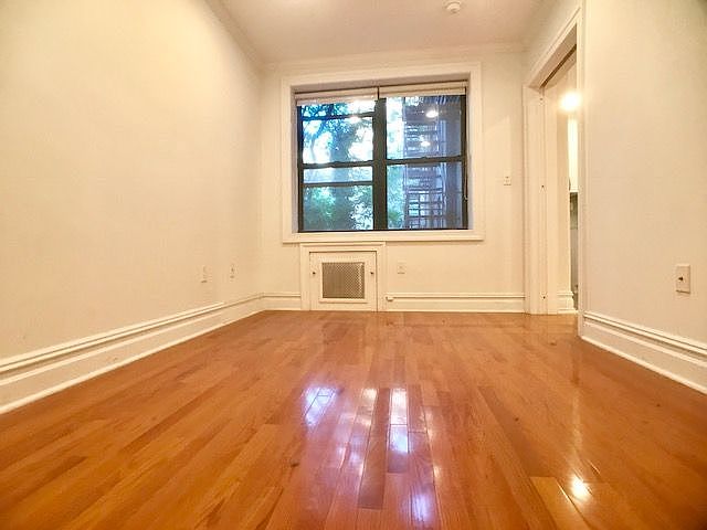 1st image of 405 E 51st St APT 3B