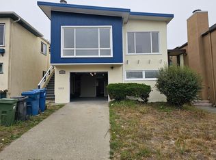 320 Skyline Dr, Daly City, CA 94015
