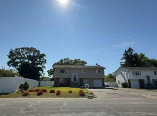 602 Commander Ave, West Babylon, NY 11704