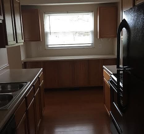 4th image of 763 Hinton Pl