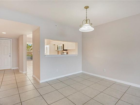 5th image of 6480 Huntington Lakes Cir #5-102