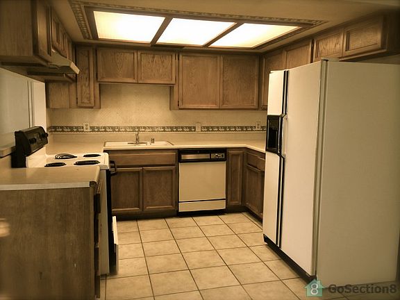 2nd image of 3705 Snorkel Cir #B