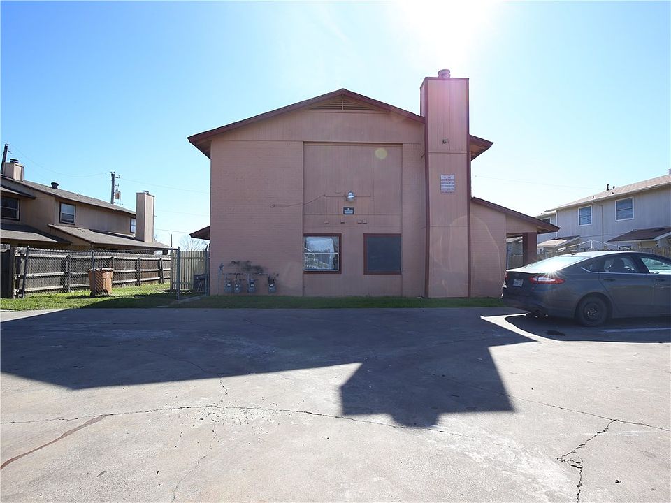 1st image of 6911 Wentworth Dr