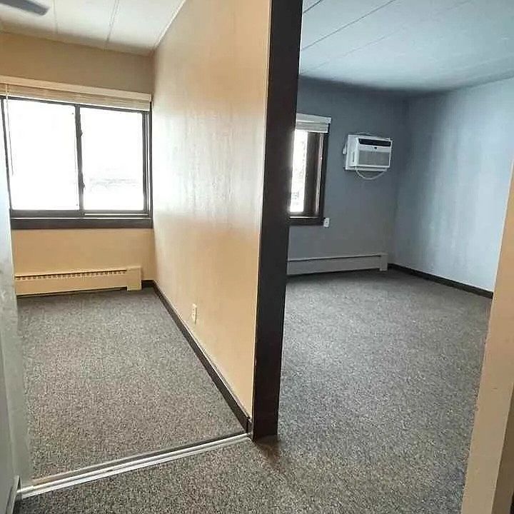 Elevate your living experience at LS Capital Group with this spacious layout featuring large windows and natural light. Ideal for personalization, it offers a blank canvas for your next chapter. Explore your new home today!