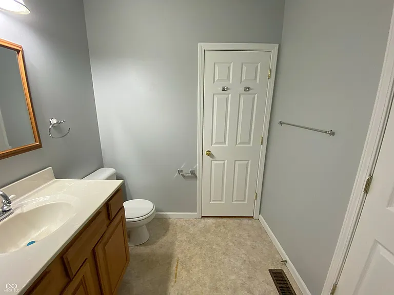 3854 1/2 S Sherman Dr — Photo 15