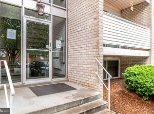 5604 Bloomfield Dr APT 102, Alexandria, VA 22312