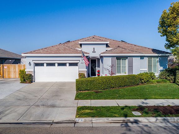 2nd image of 3610 W Elowin Ave