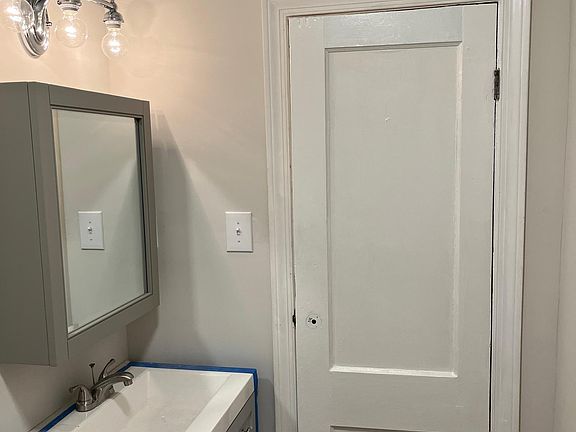 Bathroom sink, vanity & large capacity medicine cabinet