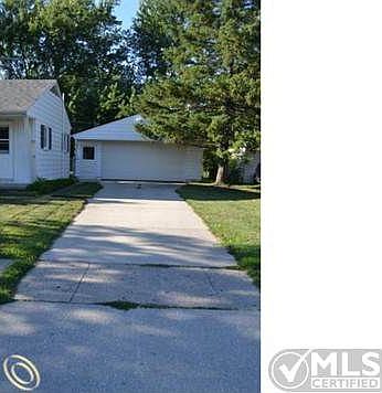 No need to park on street.JPG