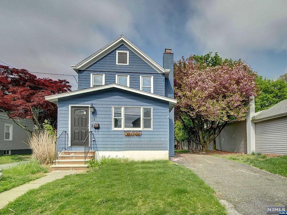 1st image of 15 Pierce Ave