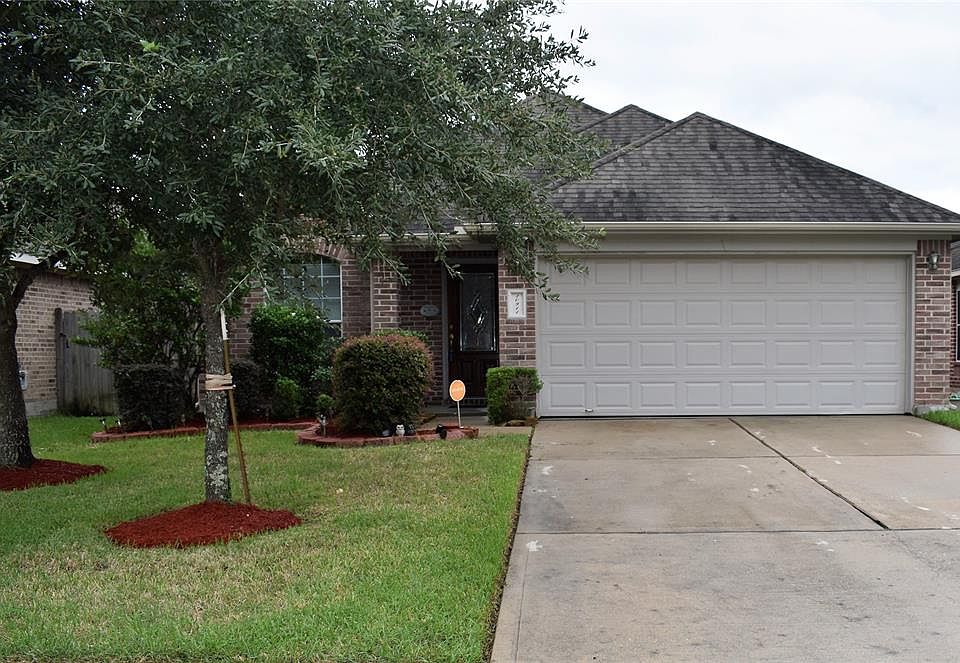 1st image of 20911 Barbons Heath Ct