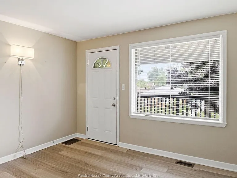 1338 Bernard Rd #UPPER — Photo 8