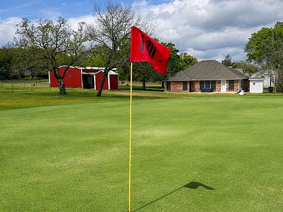 5th image of 202 Golfview Dr