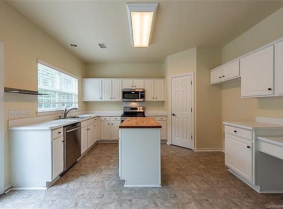 4th image of 12144 Humboldt Dr
