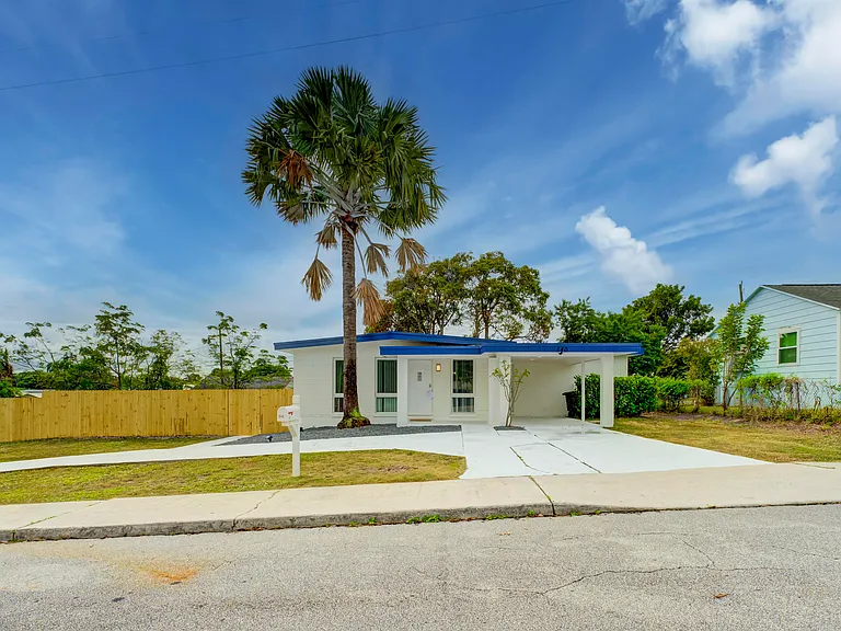 840 Bradley St — Photo 28