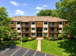 201 Edison Glen Ter, Edison, NJ 08837