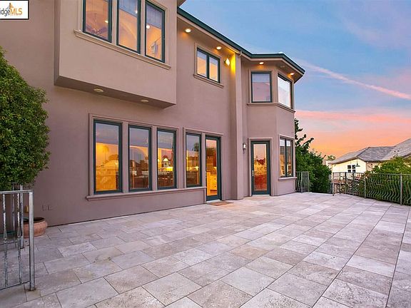 4th image of 4320 Driftwood Pl