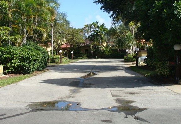 2nd image of 1059 NE 203rd Ter