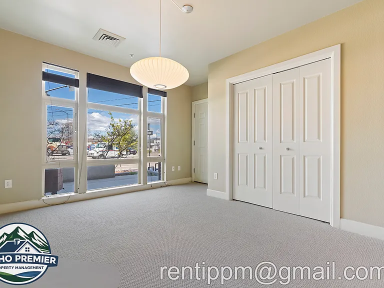 406 S 13th St #104 — Photo 11