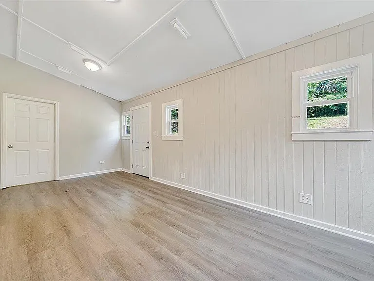 2109 Colgate St NE — Photo 18