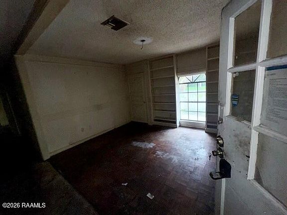 5th image of 103 San Carlos Cir