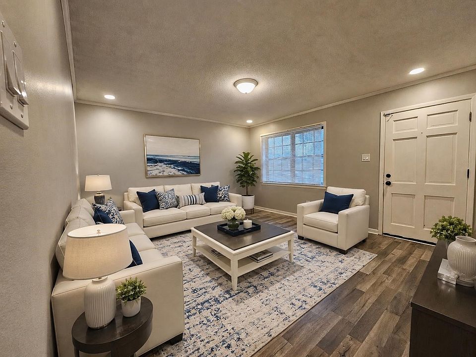 1st image of 2869 Dumbarton Oaks Dr