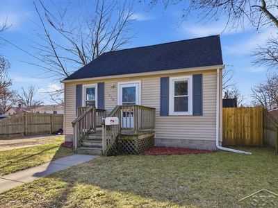 1210 E Smith St, Bay City, MI, 48706