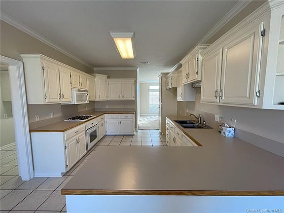 5th image of 2422 Katie Elizabeth Ln