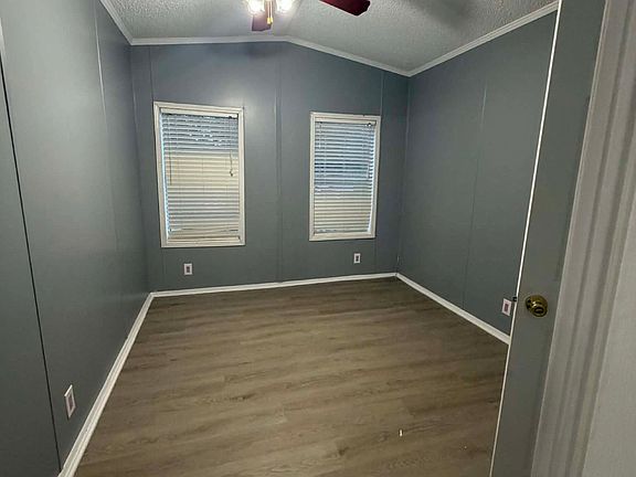 5th image of 1520 Belmont Woods Dr