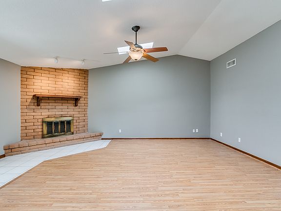 5th image of 5245 W Christy Dr