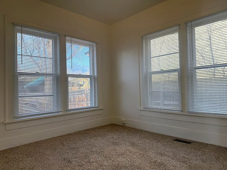 1701 W Kiowa St — Photo 8