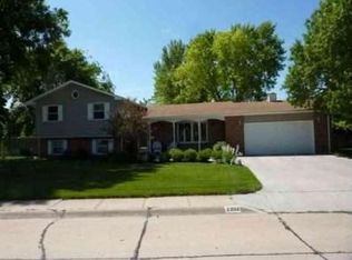 2202 Cedarberry Ln, North Platte, NE 69101