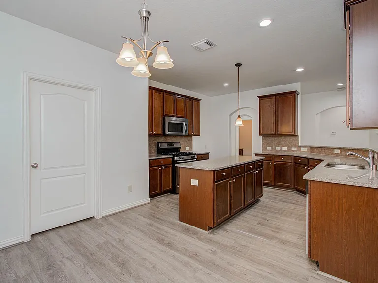 22314 Mosshall Ct — Photo 25