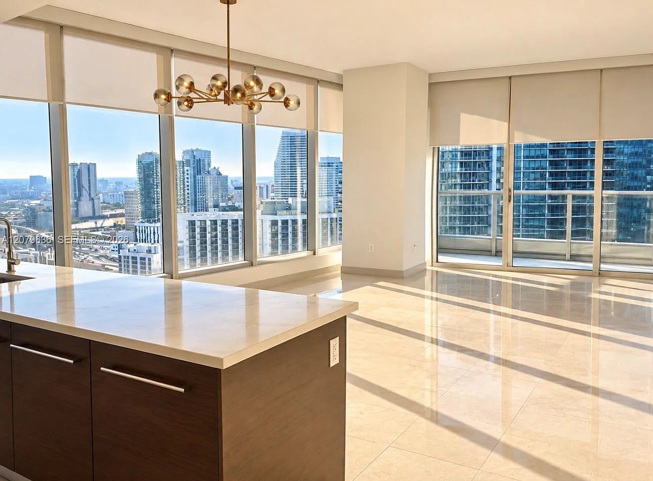 Iconbrickell Condo No 1 — Photo 3