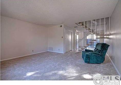 4th image of 8124 Calle Fanita