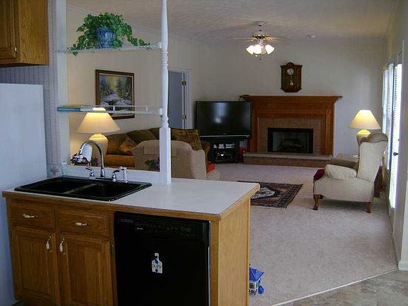 5th image of 2310 Friars Gate Dr