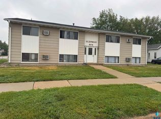 404 E 4th St, Canton, SD 57013