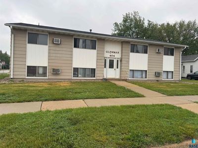 404 E 4th St, Canton, SD, 57013