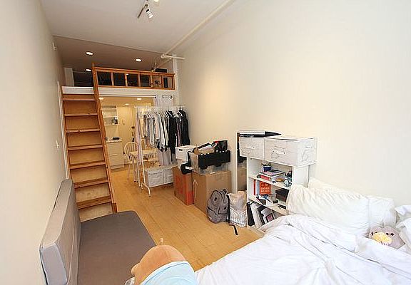 2nd image of 139 W 14th St APT 6H